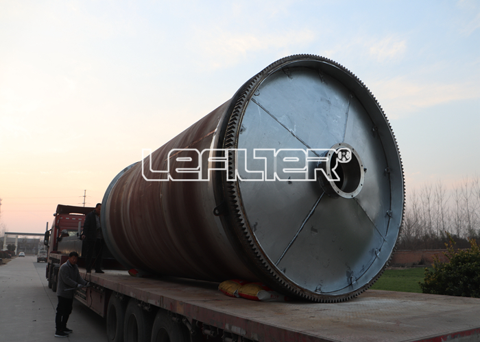 10 tons capacity newest waste tyre/plastic to oil pyrolysis