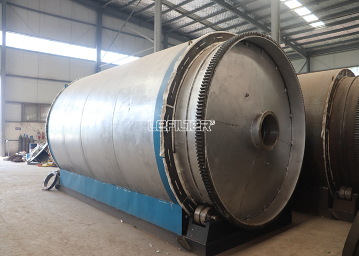 5~6T per day Mini Waste Tire to tire fuel oil Pyrolysis Plan