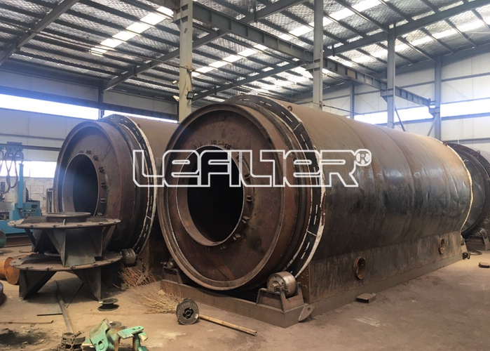 Hot Sale 12TPD Waste Tyre Pyrolysis Plant by China Supplier