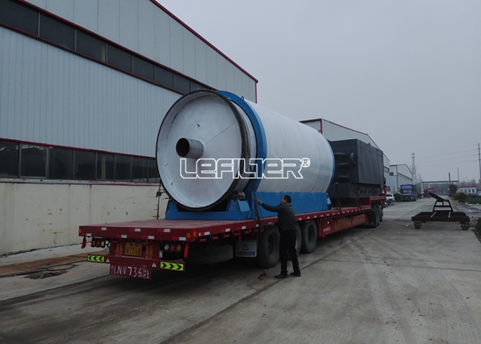 Durable 10TPD Batch Type Scrap/Waste Tyre Plastic Pyrolysis